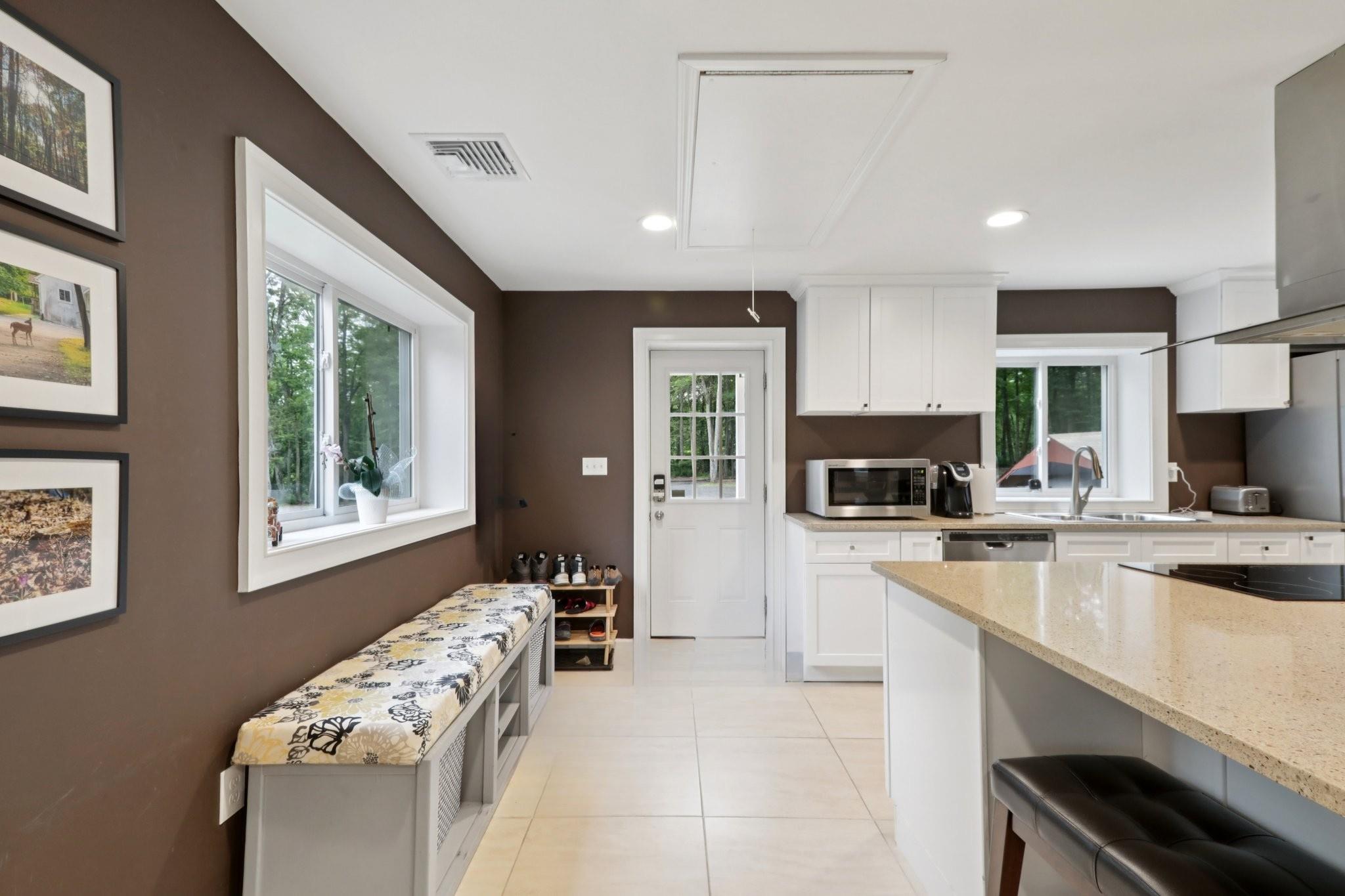 160 S Mountain Road