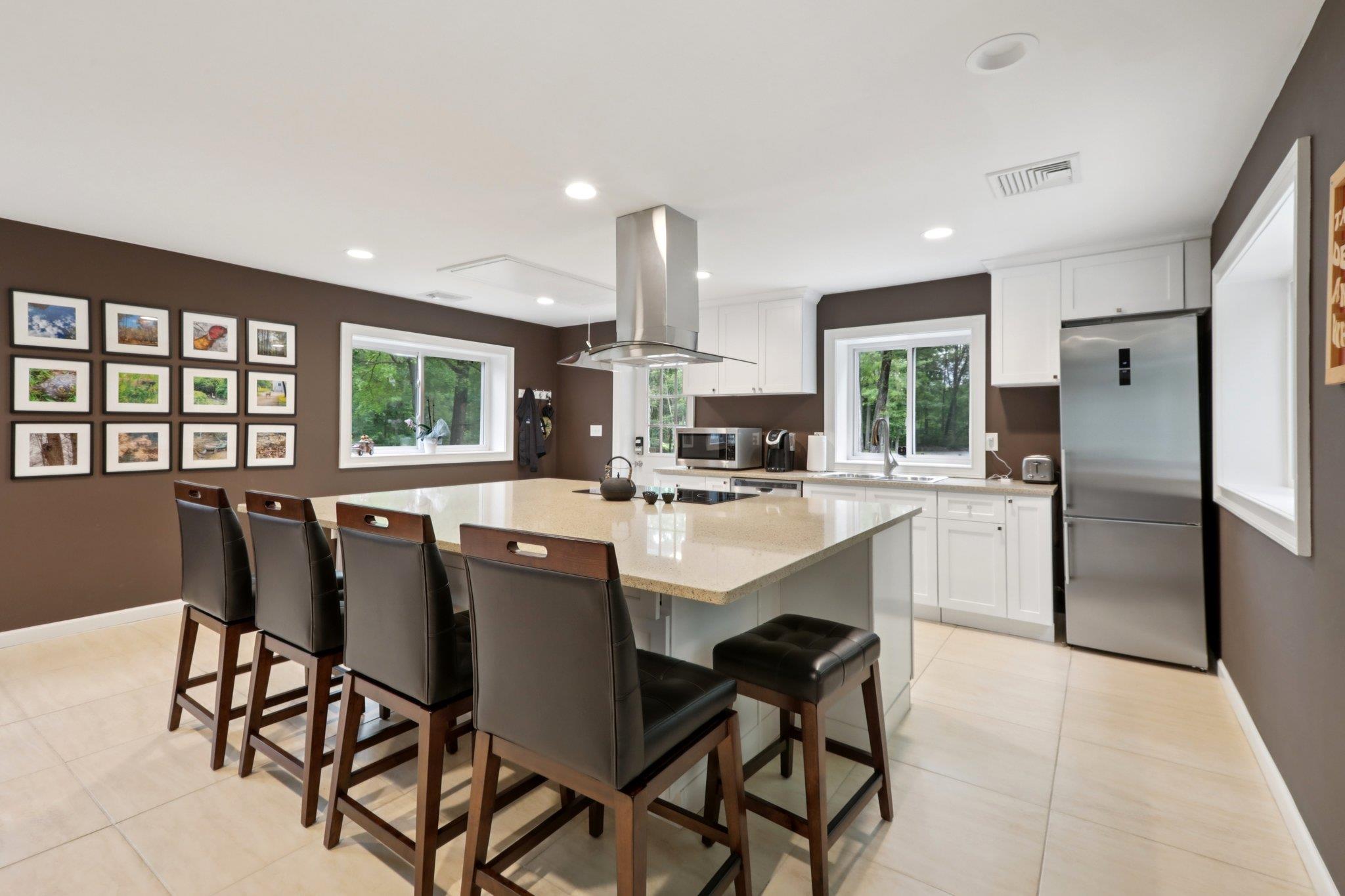 160 S Mountain Road