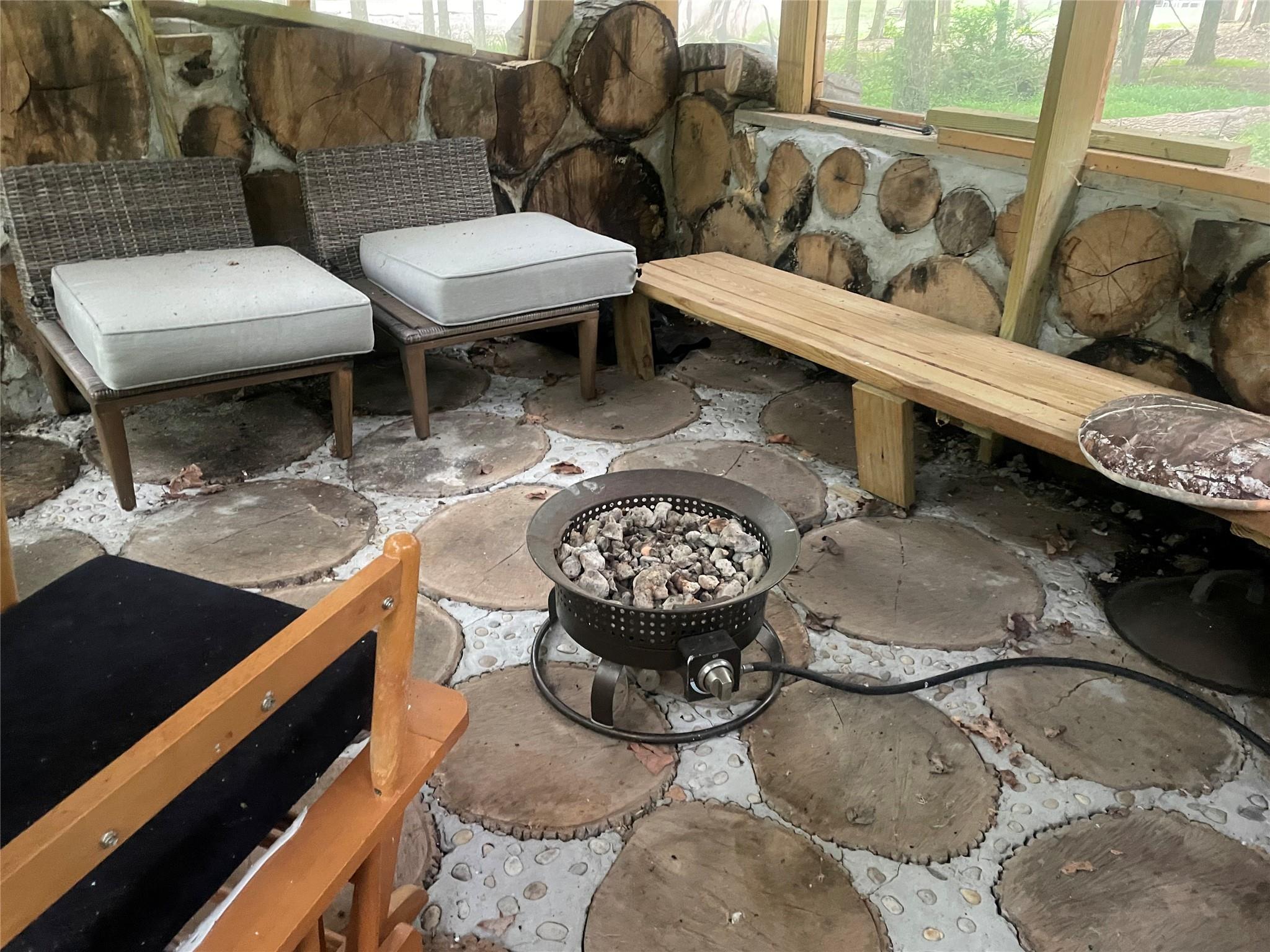 160 S Mountain Road