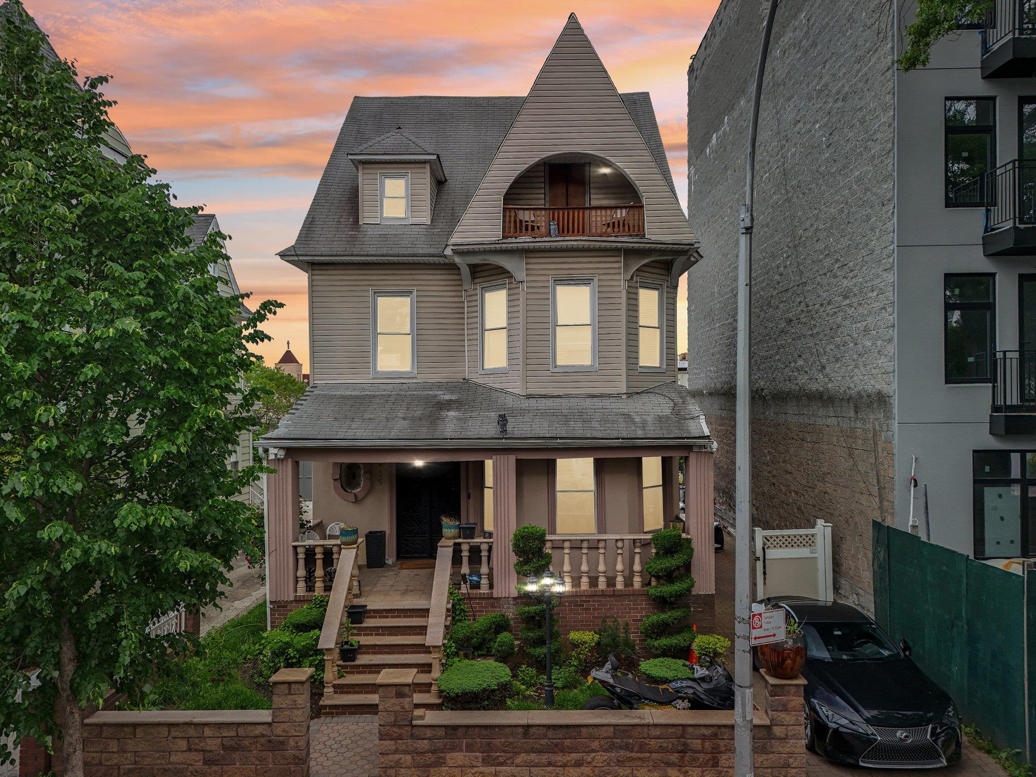 455 E 26th Street