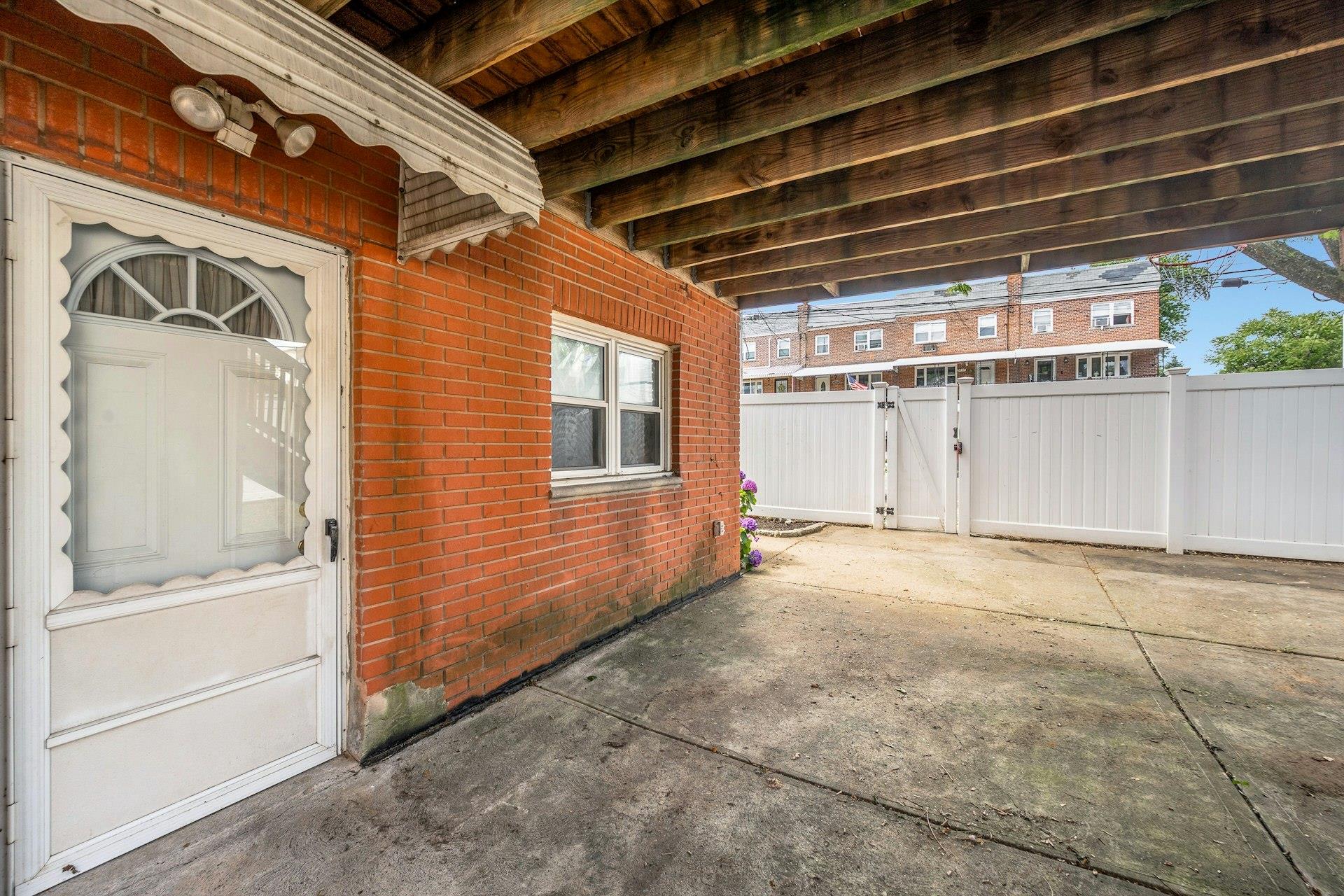 1138 Vincent Avenue