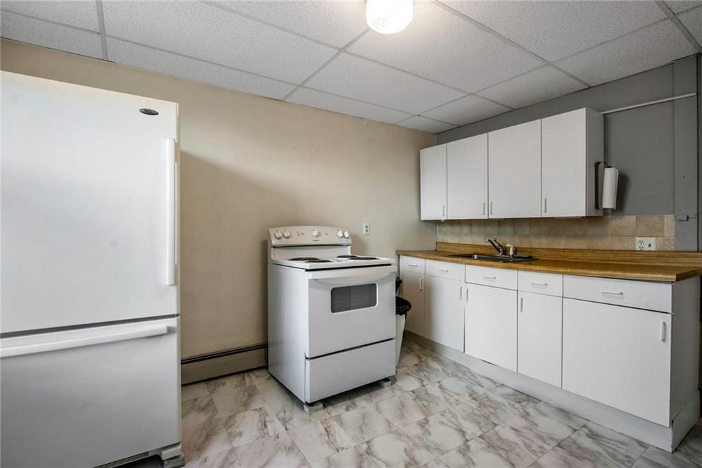 19 W Main Street Unit: 2