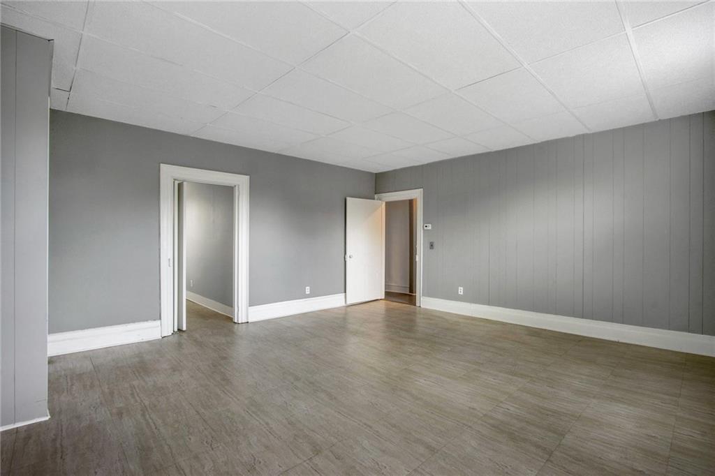 19 W Main Street Unit: 2