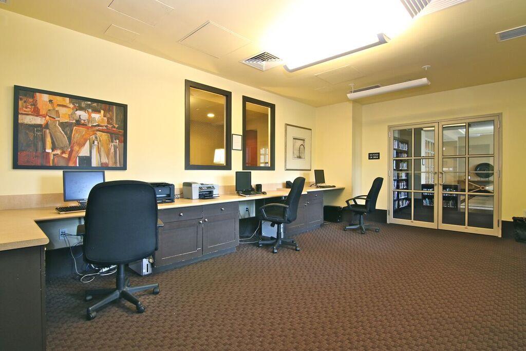 300 Mamaroneck Avenue Unit: 626