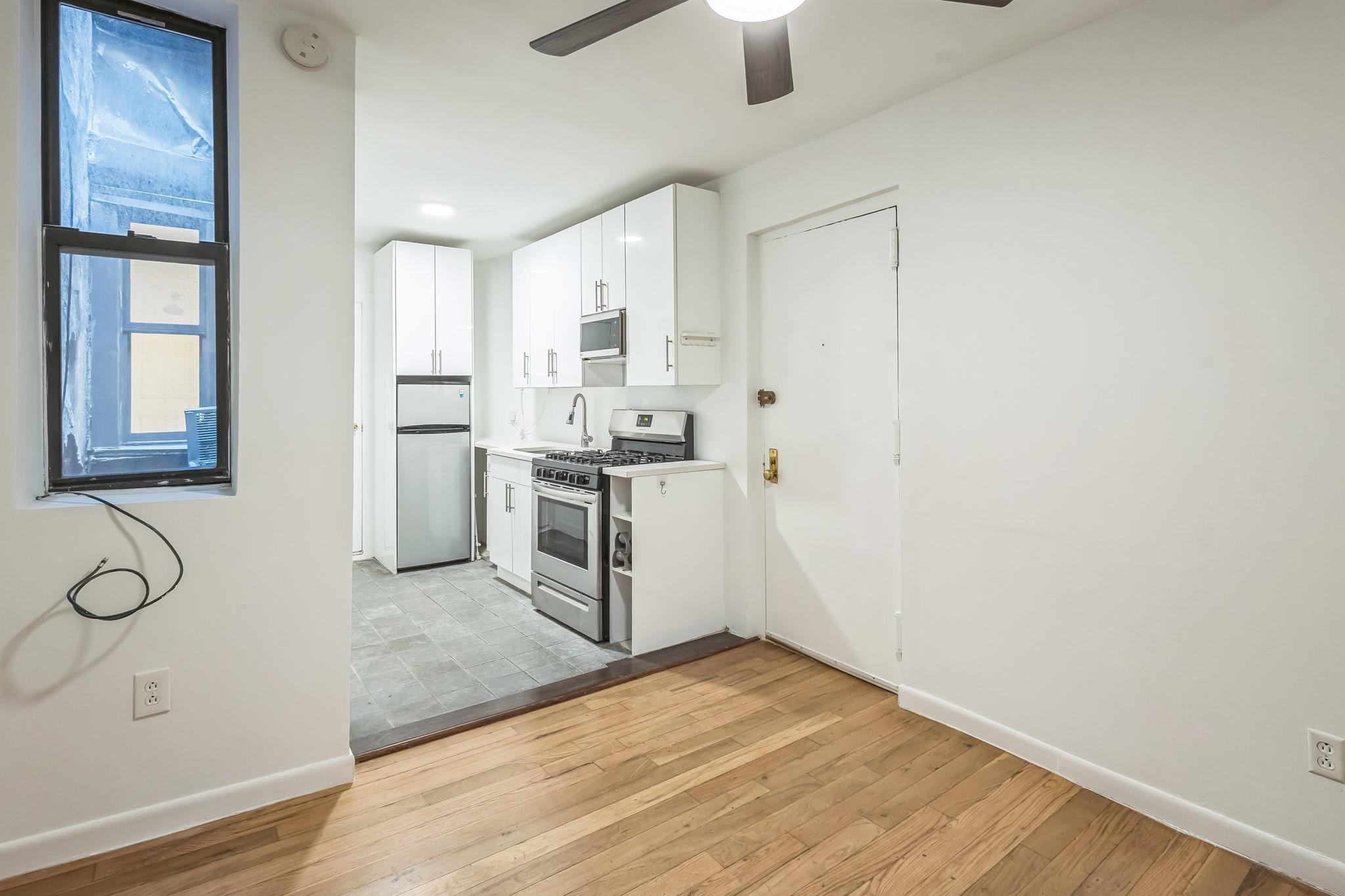 246 E 90th Street Unit: 3C