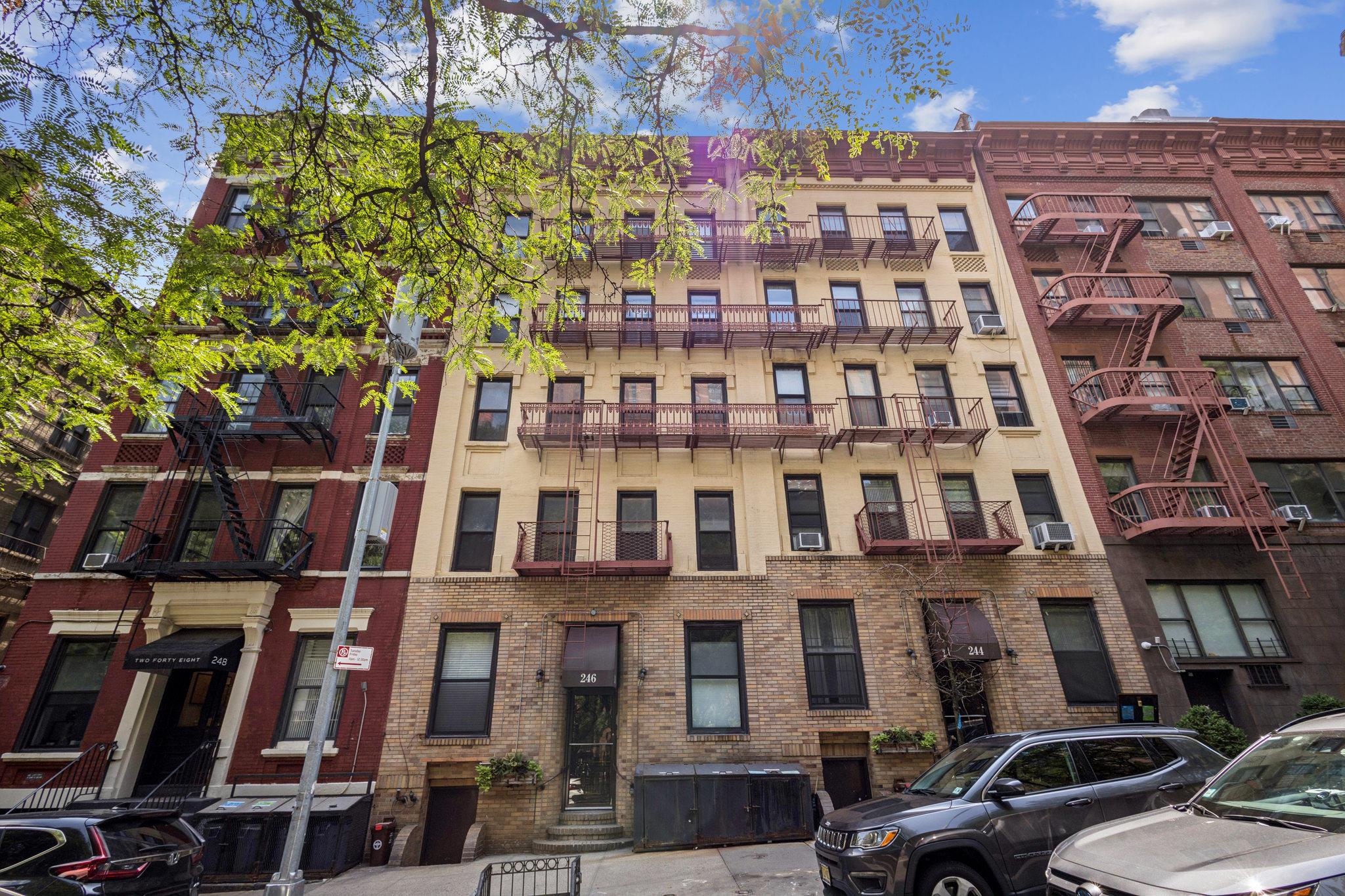 246 E 90th Street Unit: 3C