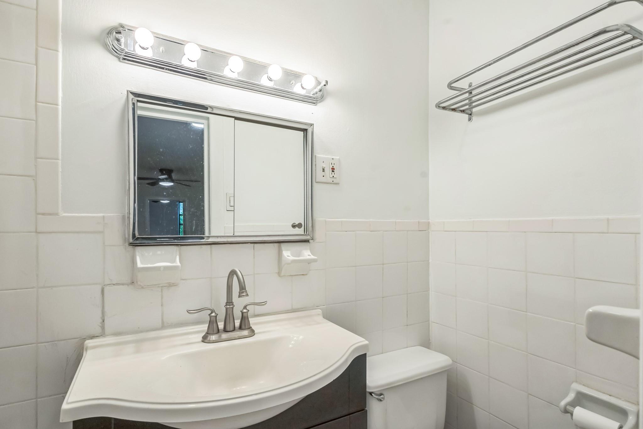246 E 90th Street Unit: 3C