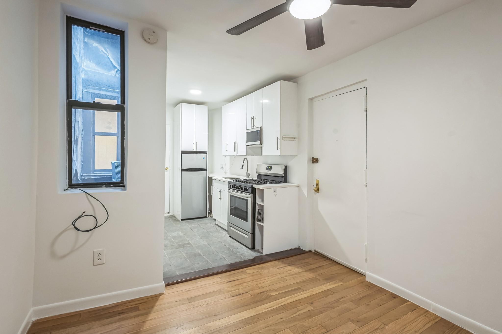 246 E 90th Street Unit: 3C