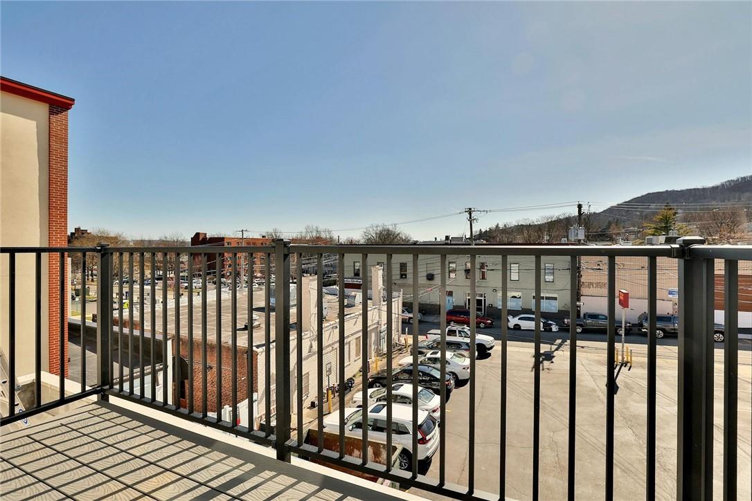 145 Main Street Unit: 304