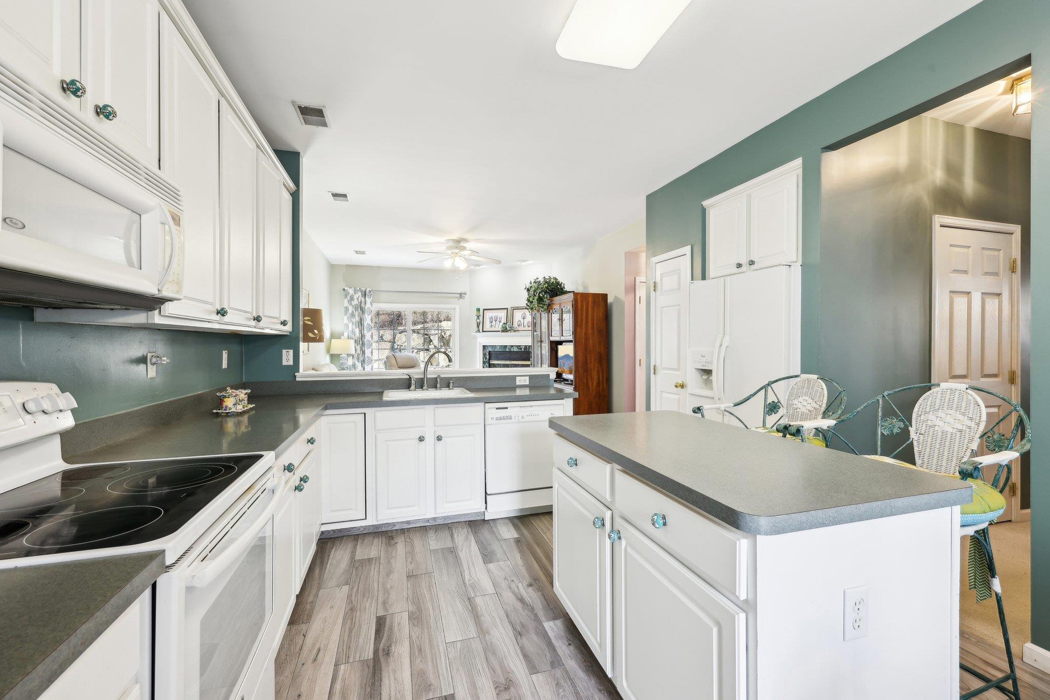 215 Woodlands Drive