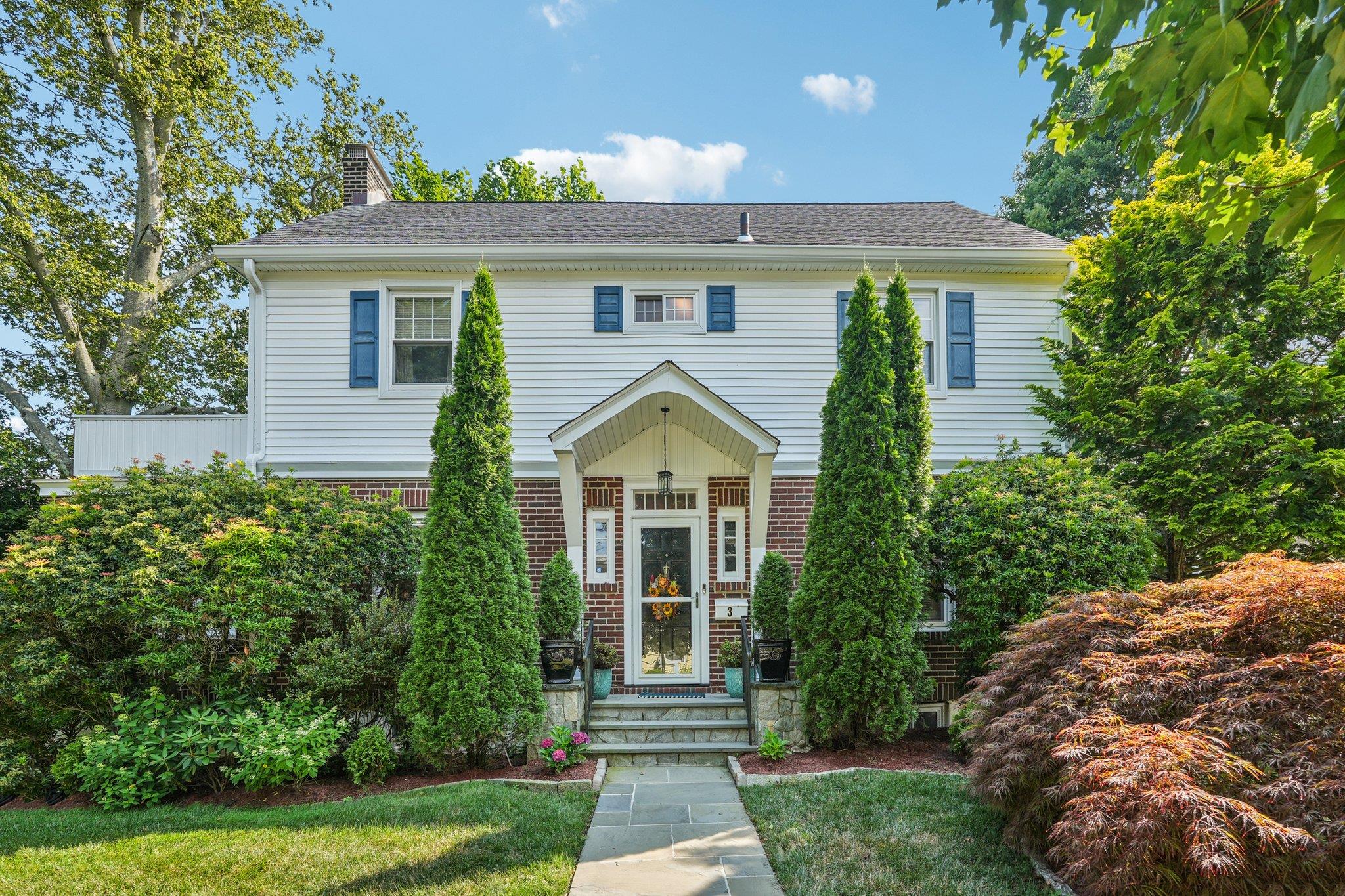 3 Bryant Avenue