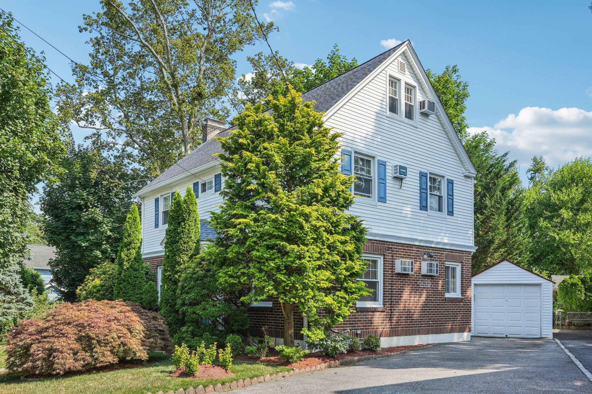 3 Bryant Avenue