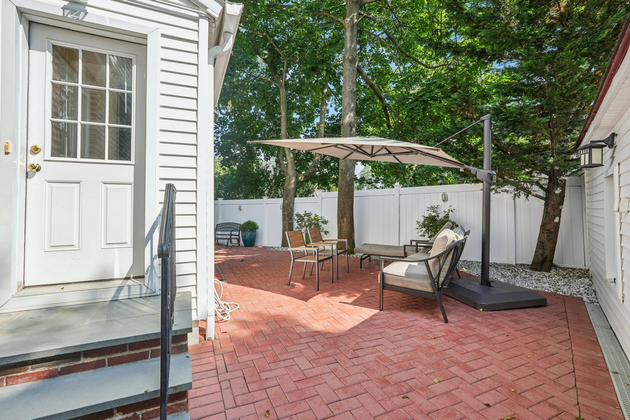 3 Bryant Avenue