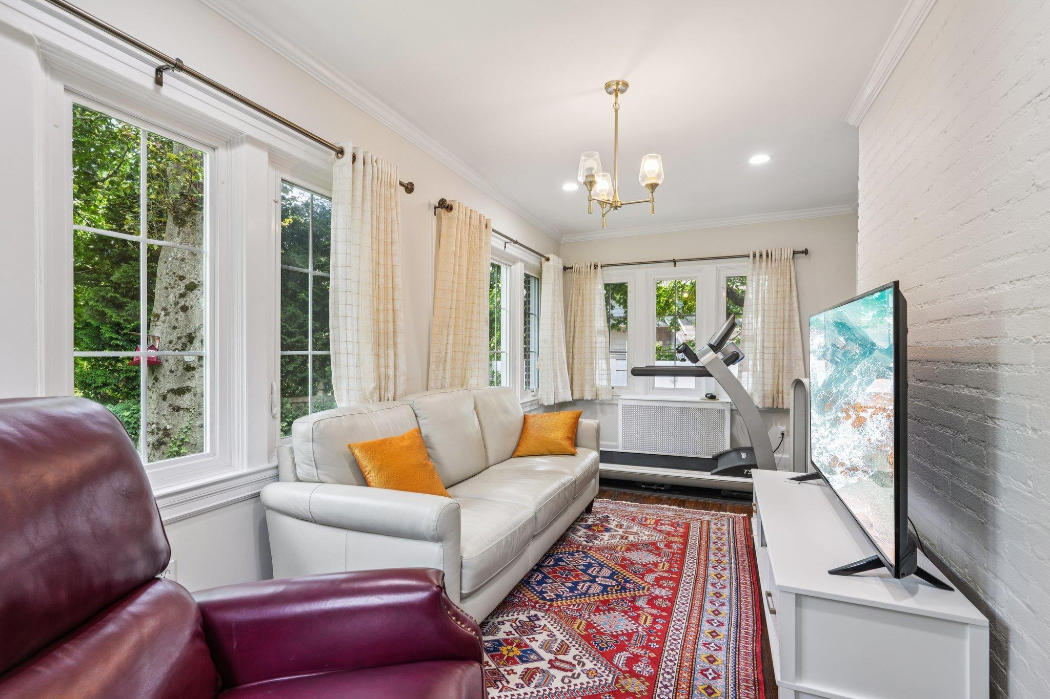 3 Bryant Avenue