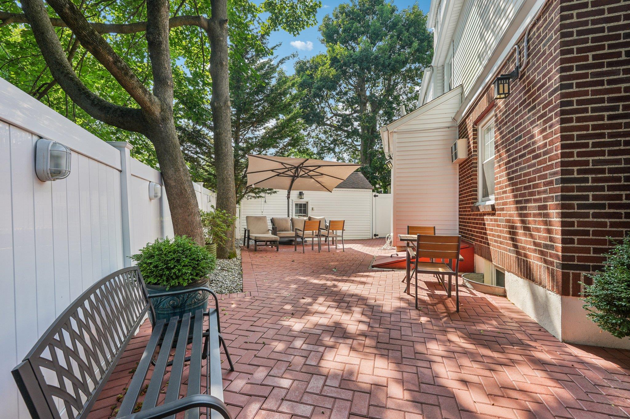3 Bryant Avenue