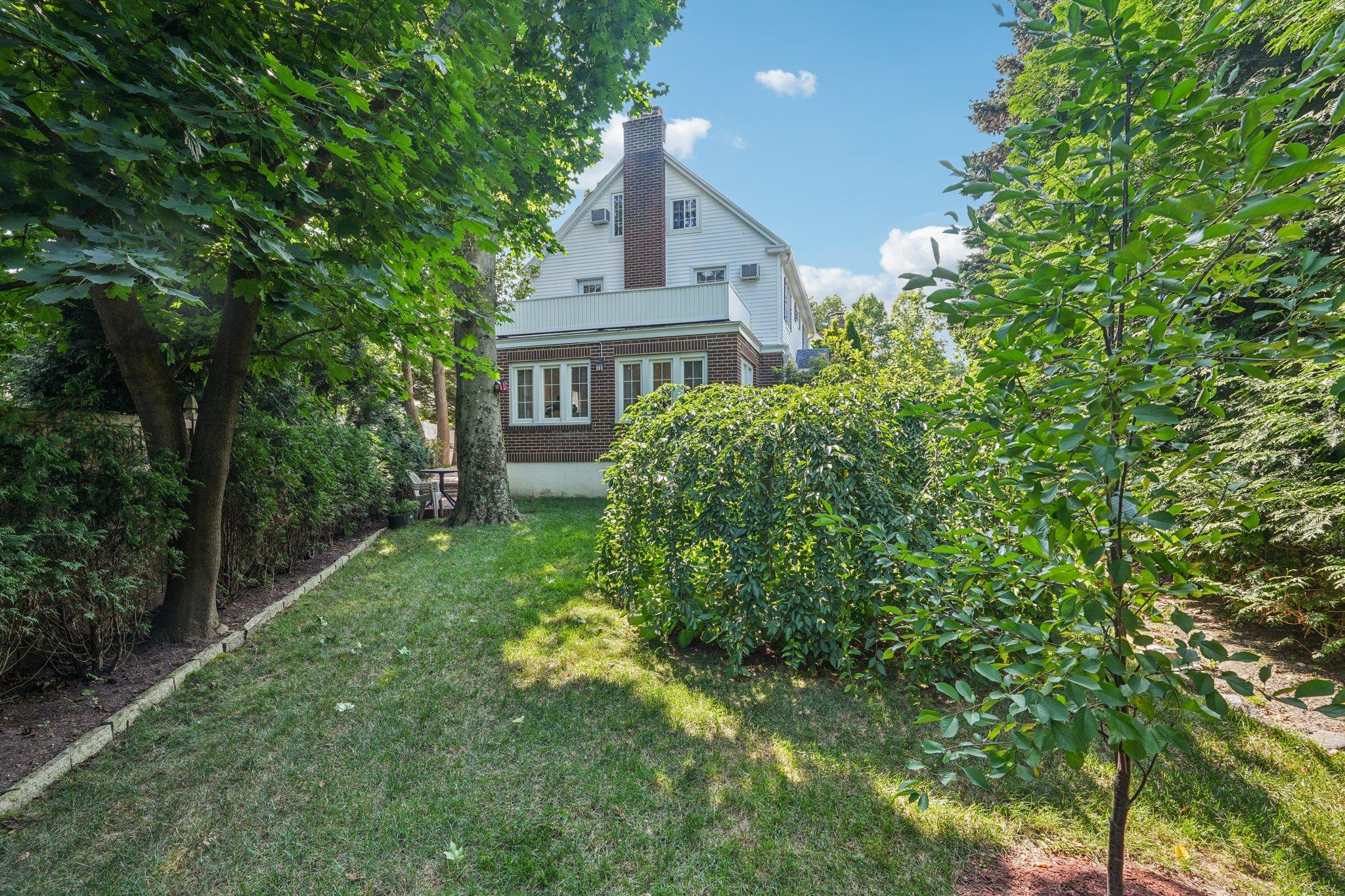3 Bryant Avenue