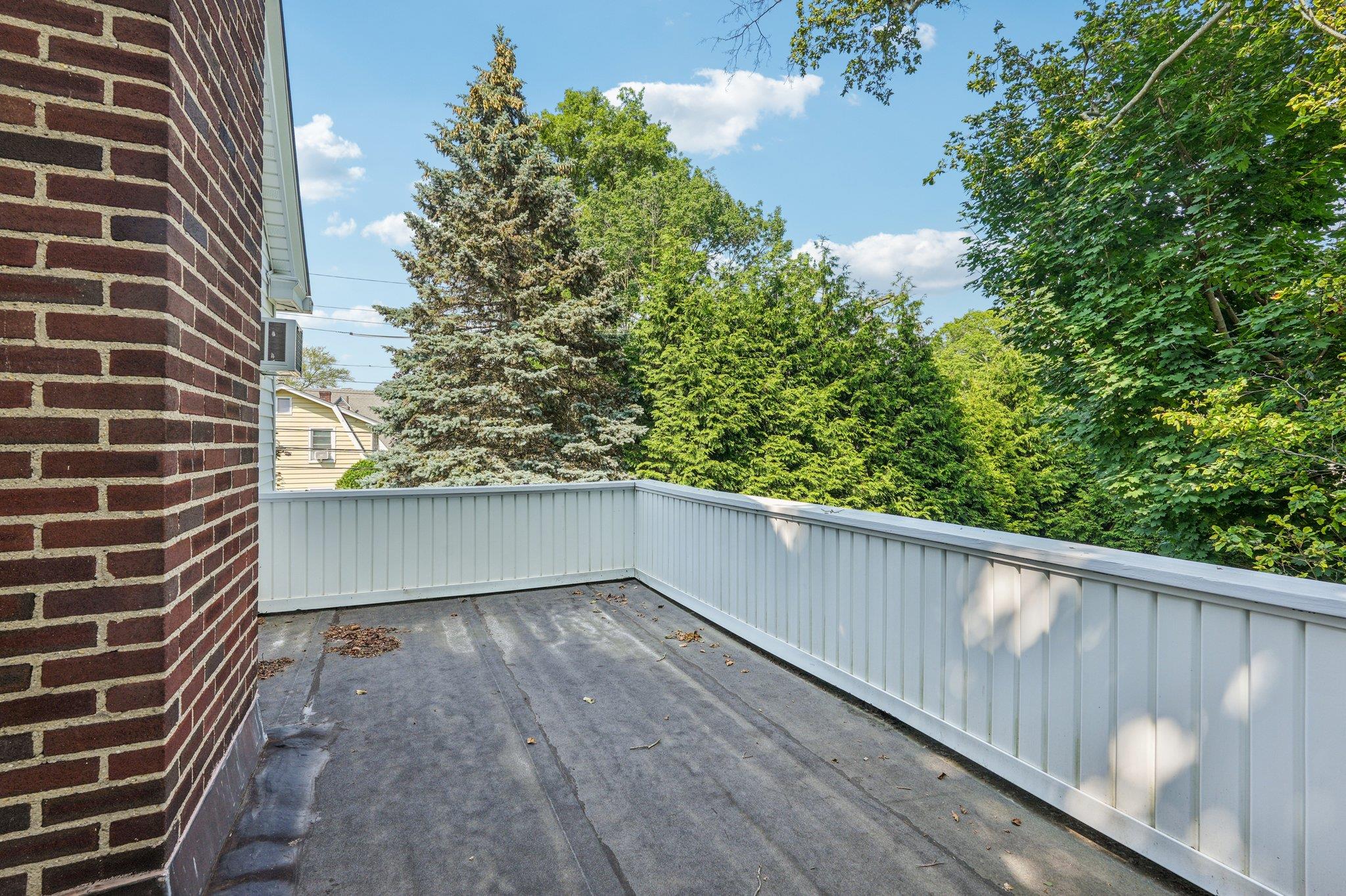 3 Bryant Avenue