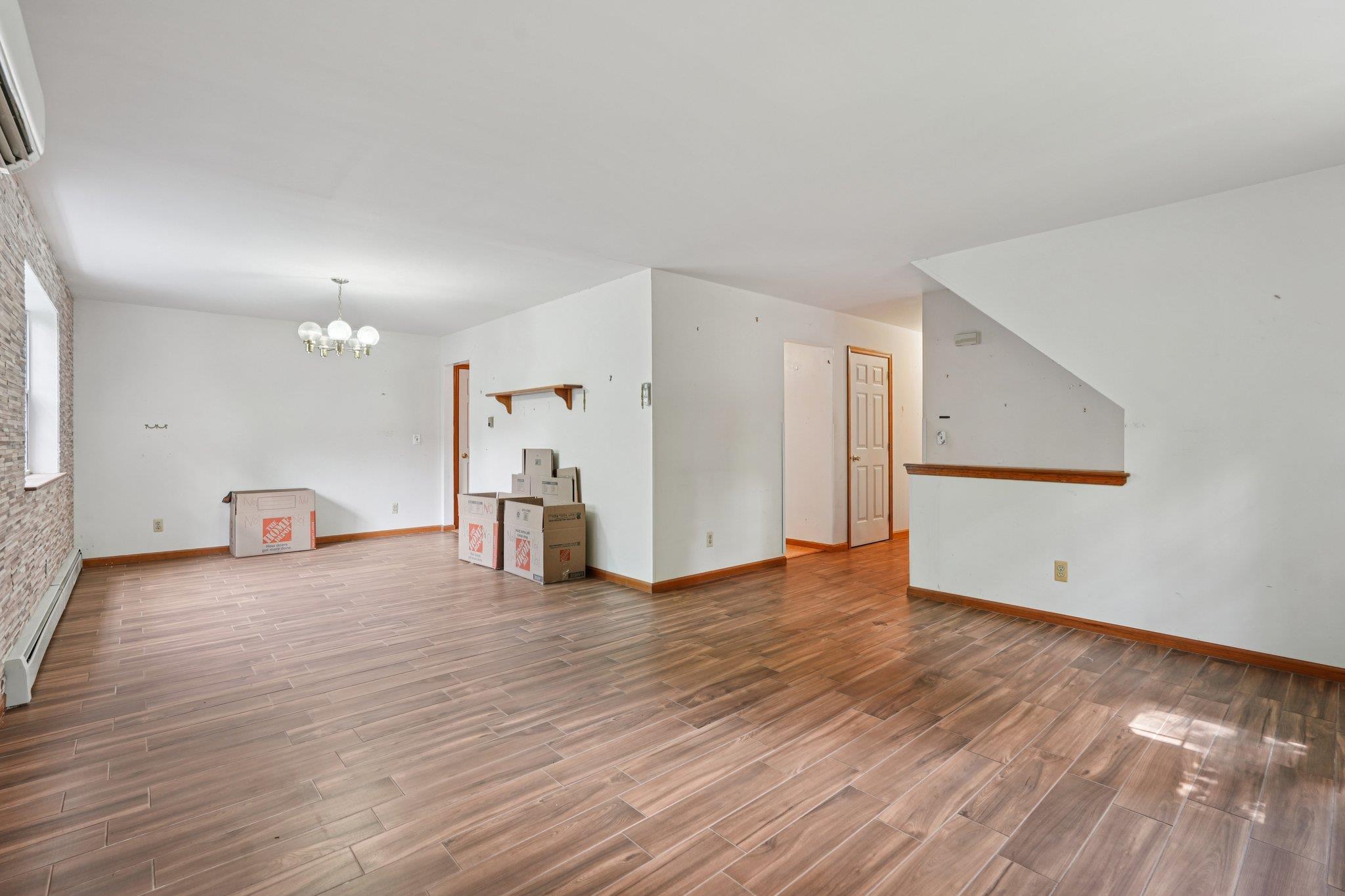 28 Old Craigville Road