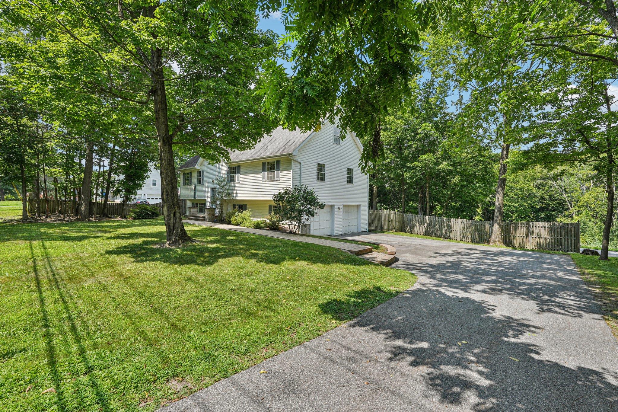 28 Old Craigville Road