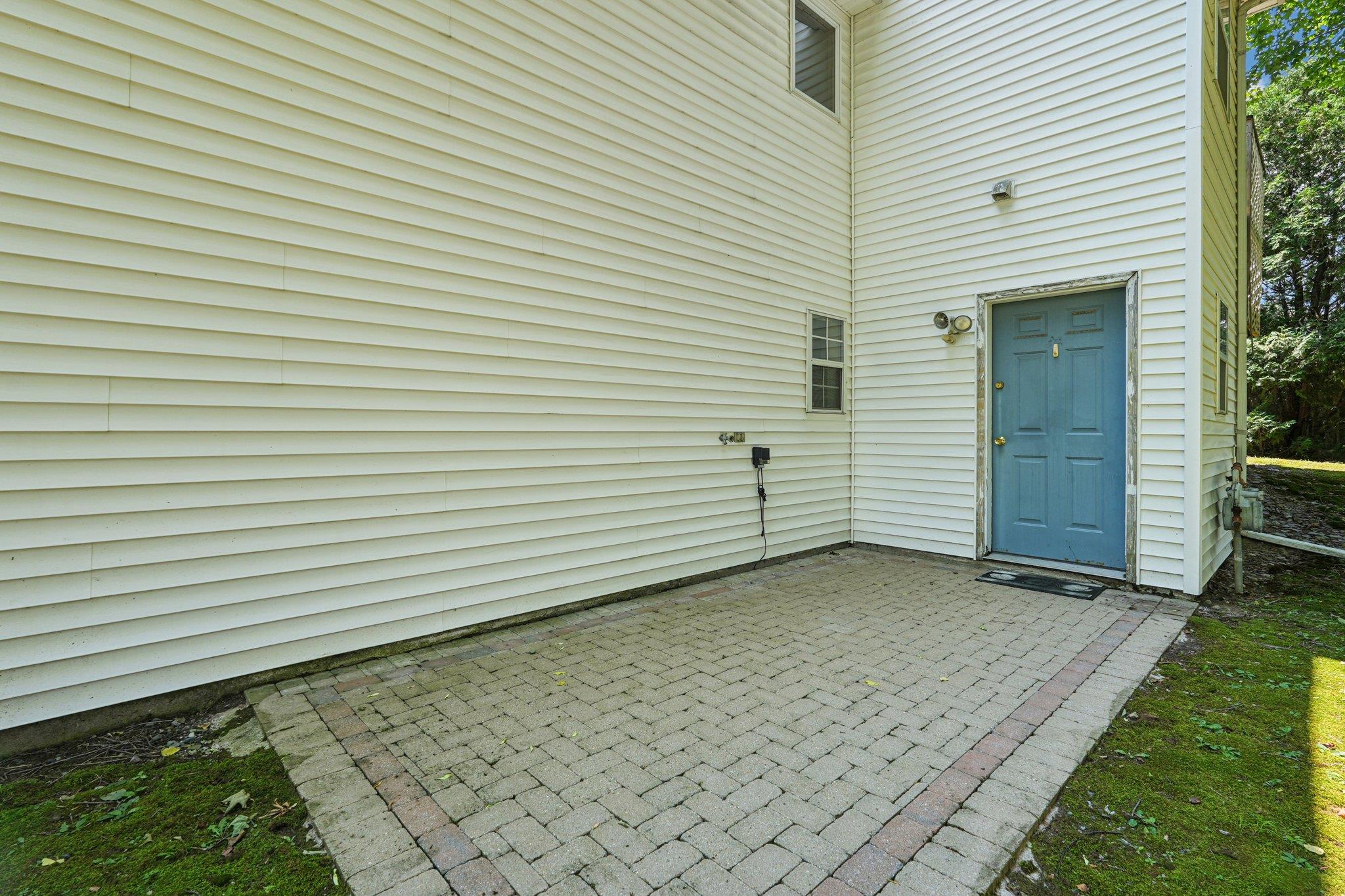 28 Old Craigville Road