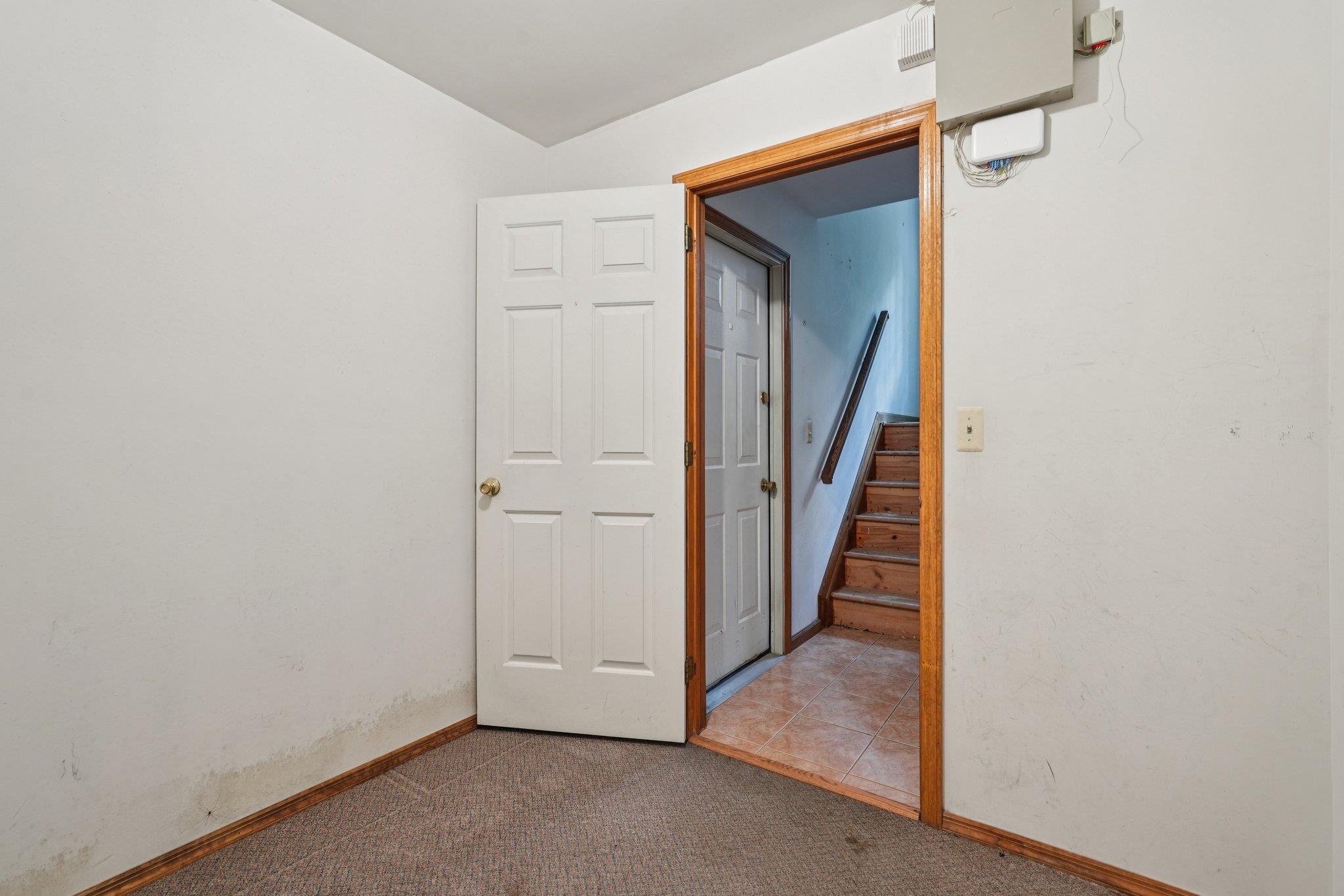 28 Old Craigville Road