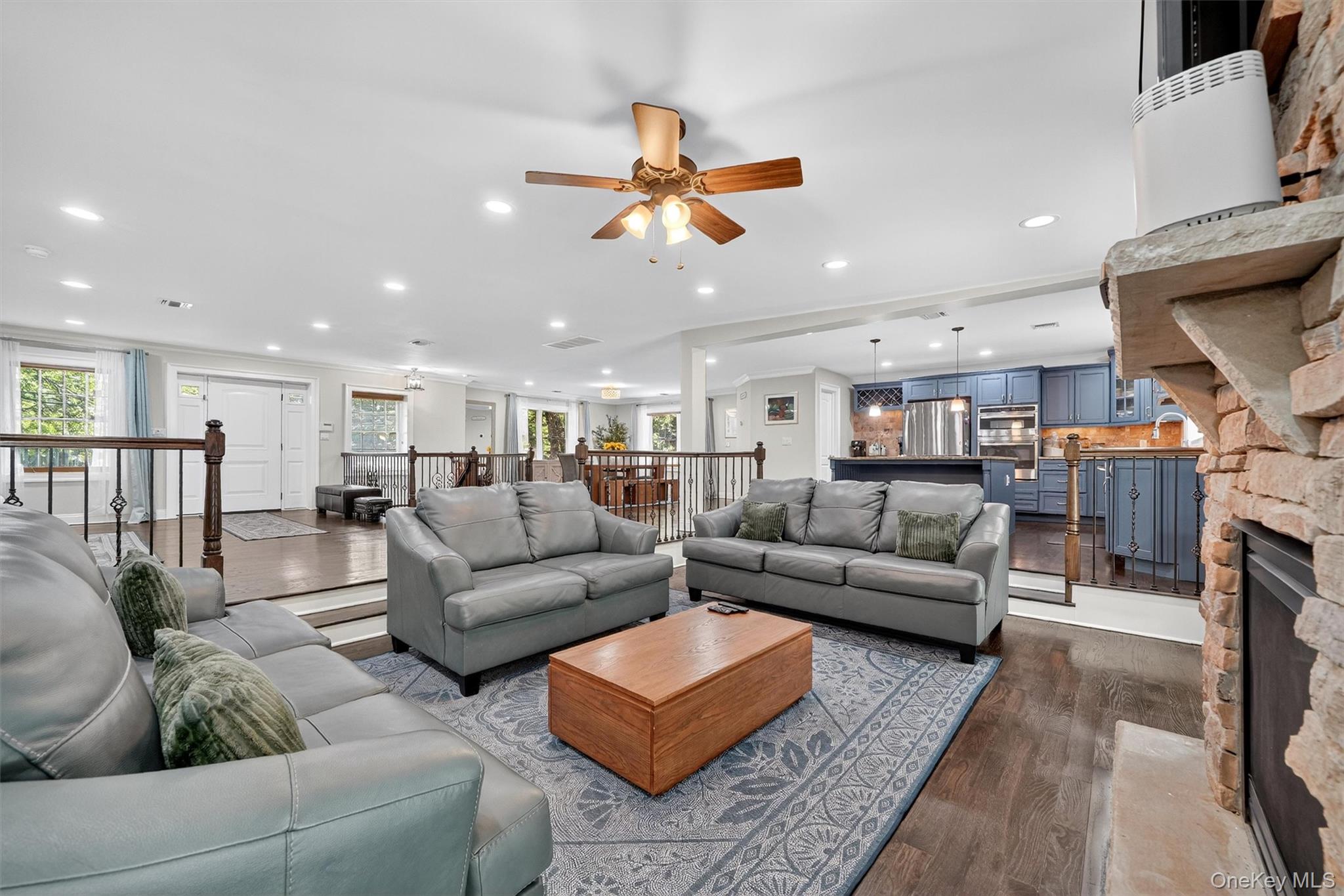 6 Gail Drive