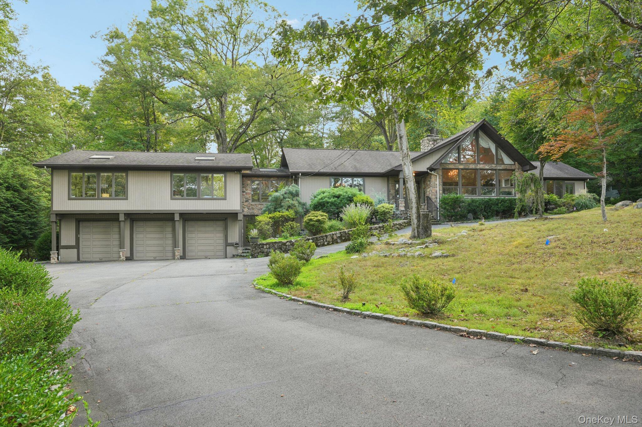 11 Old Phillips Hill Road