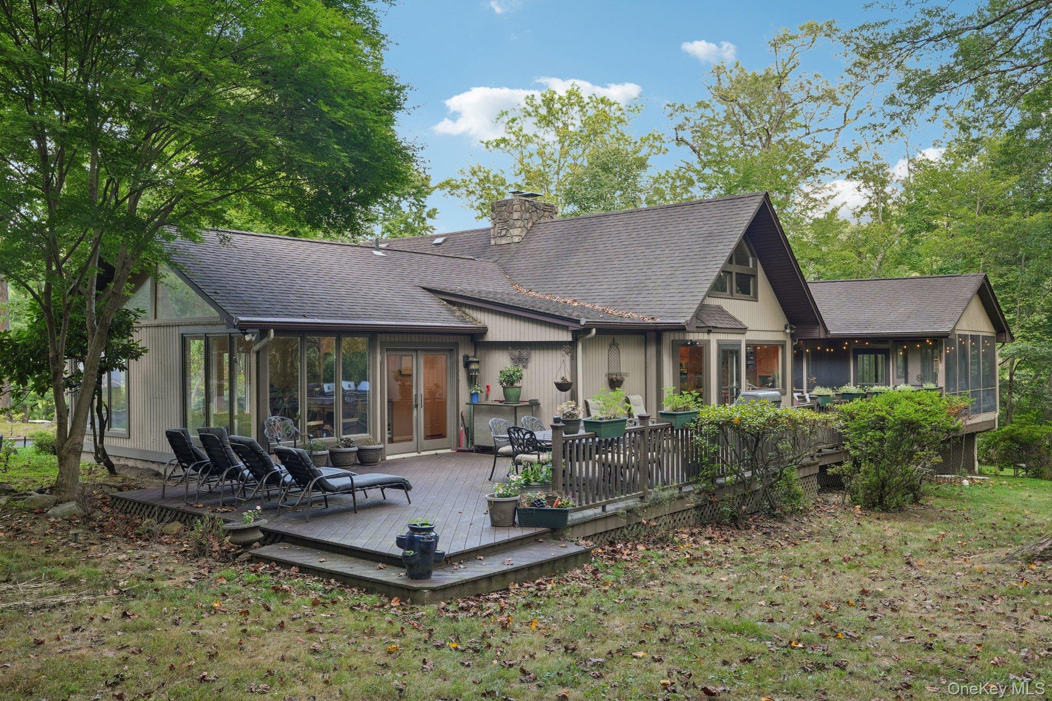 11 Old Phillips Hill Road