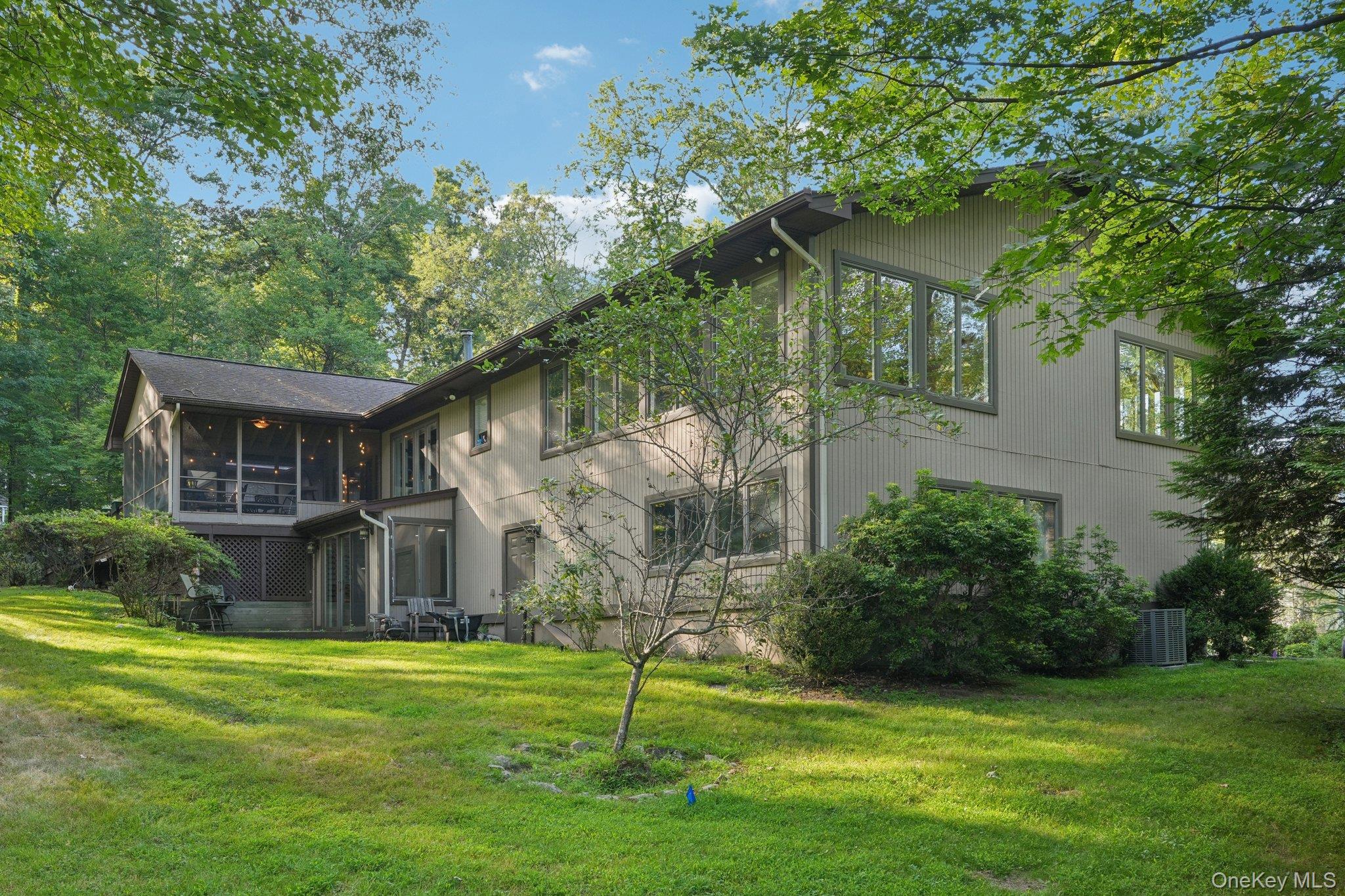 11 Old Phillips Hill Road