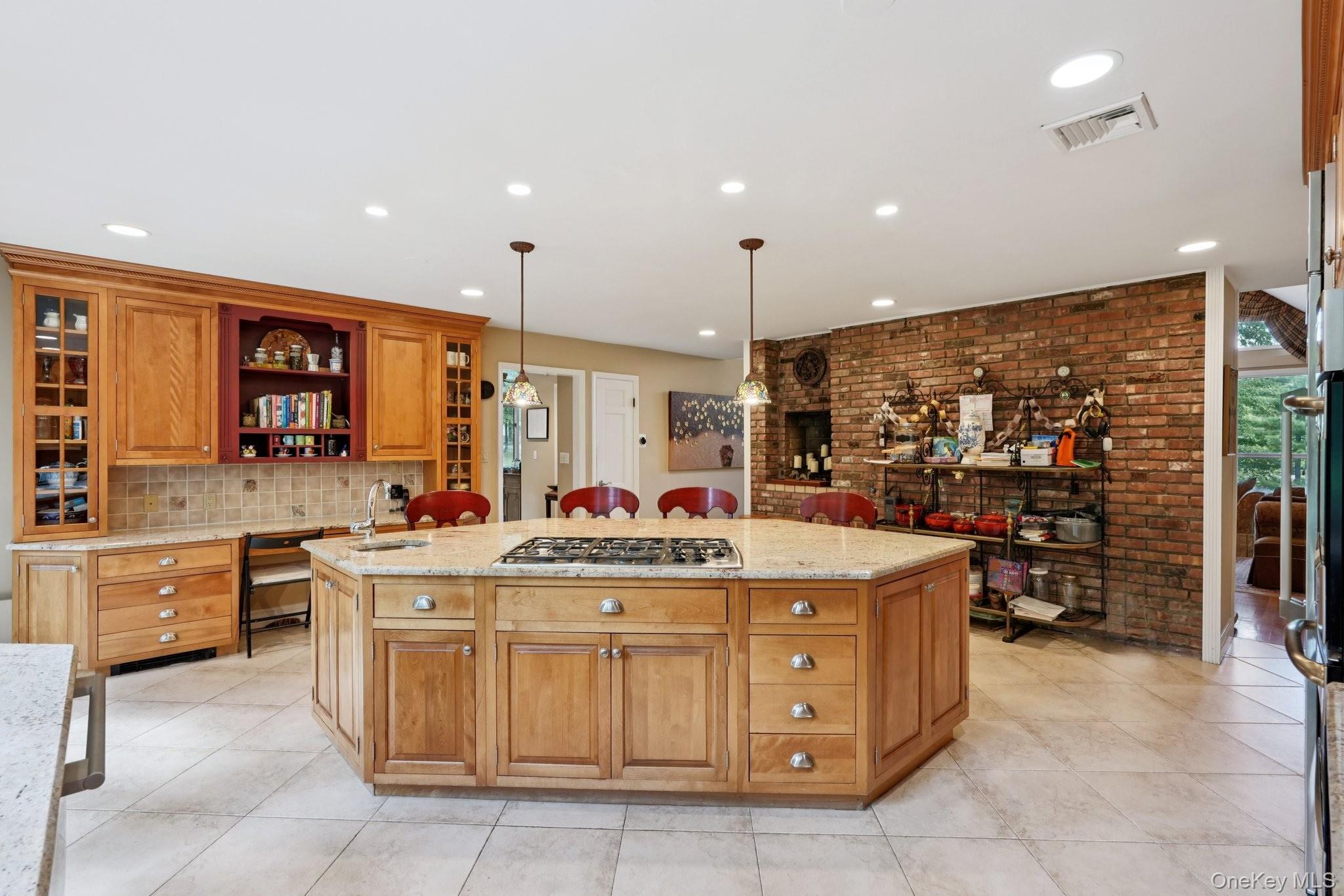 11 Old Phillips Hill Road