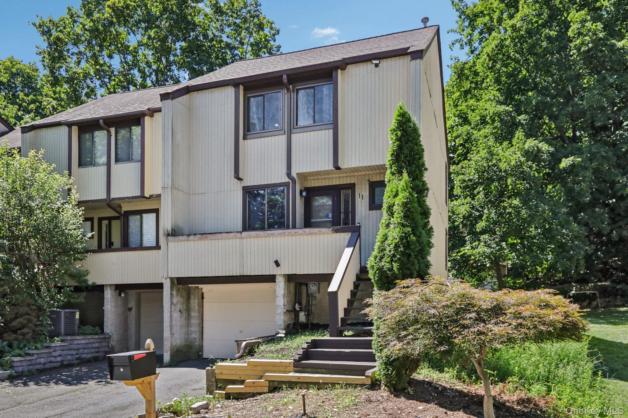 11 Rockledge Drive