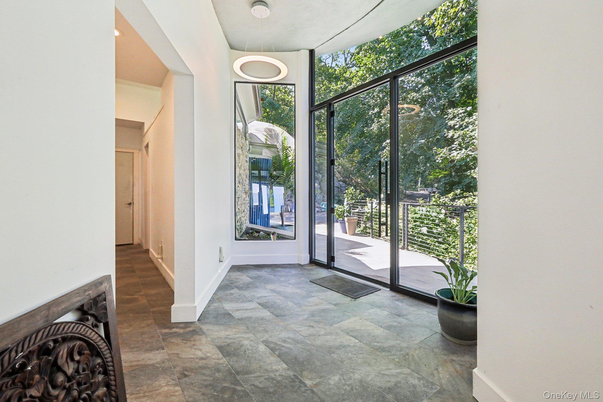 288 South Boulevard