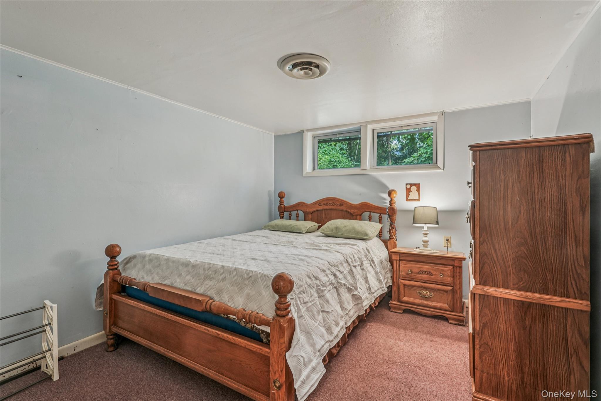 11 Hustis Road