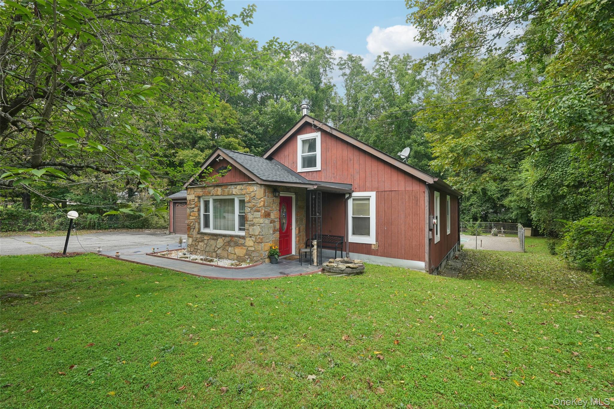 11 Hustis Road