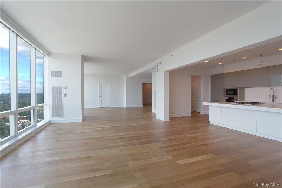 1 Renaissance Square Unit: PH40C