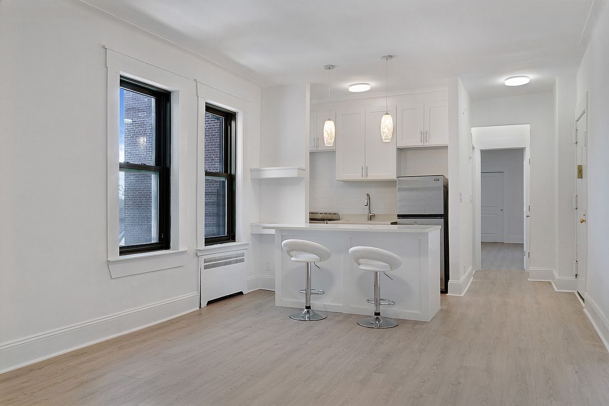 76-66 Austin Street 5-K