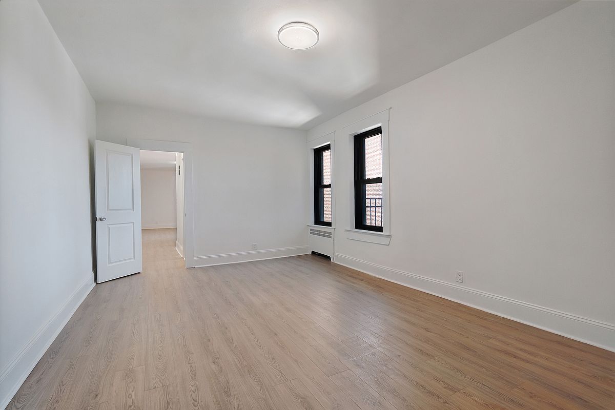 76-66 Austin Street 5-K