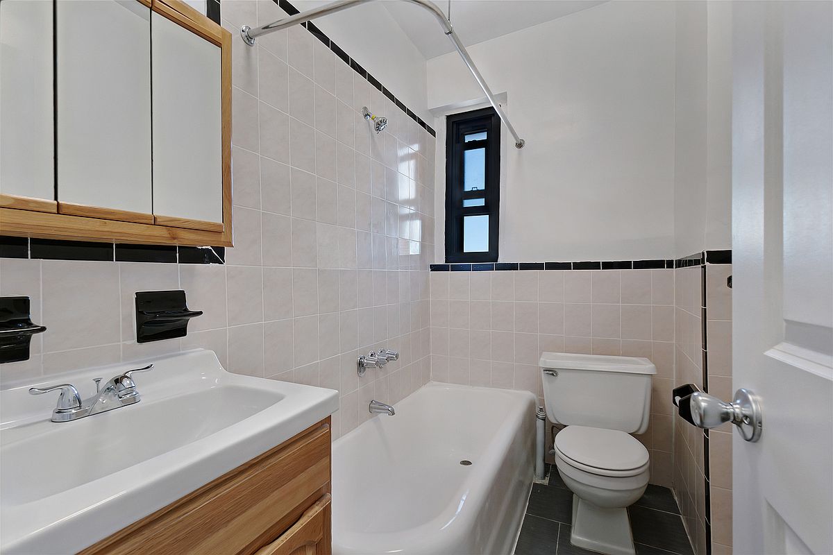 76-66 Austin Street 5-K