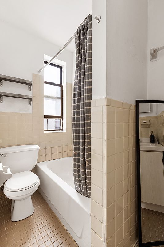 154 S 3rd Street 32