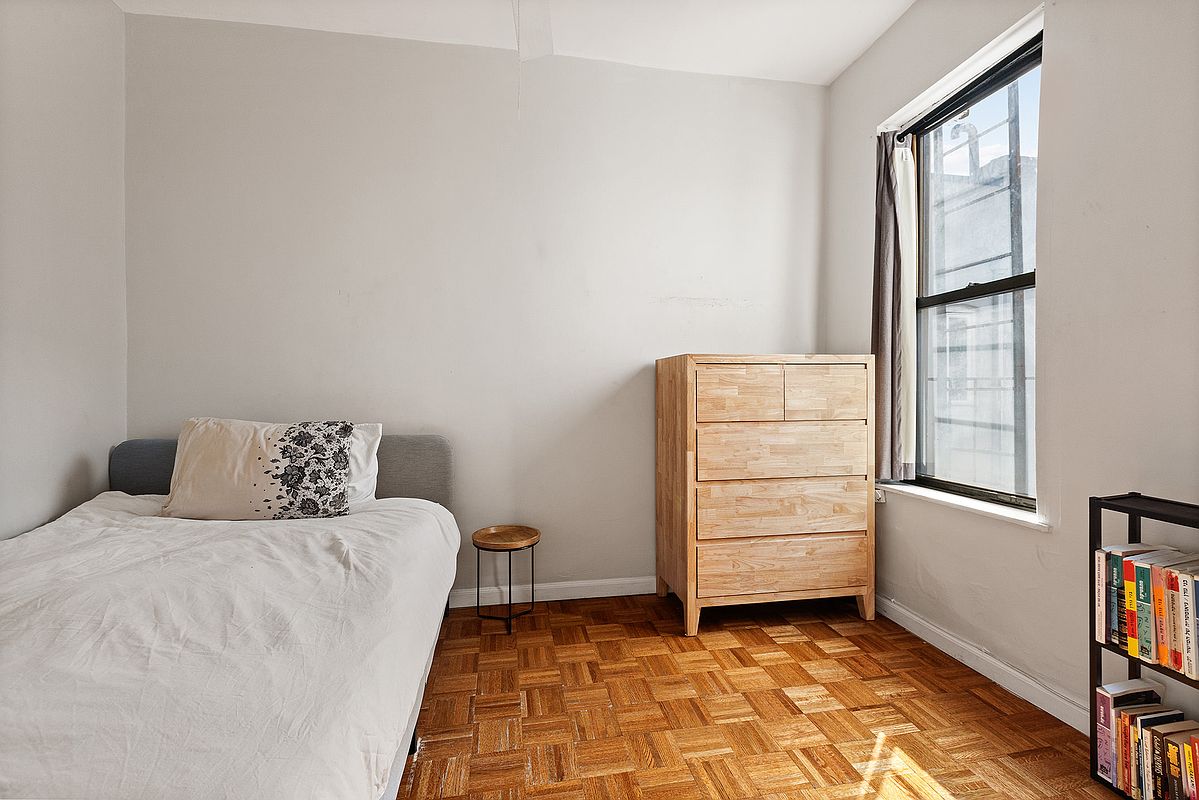 154 S 3rd Street 32