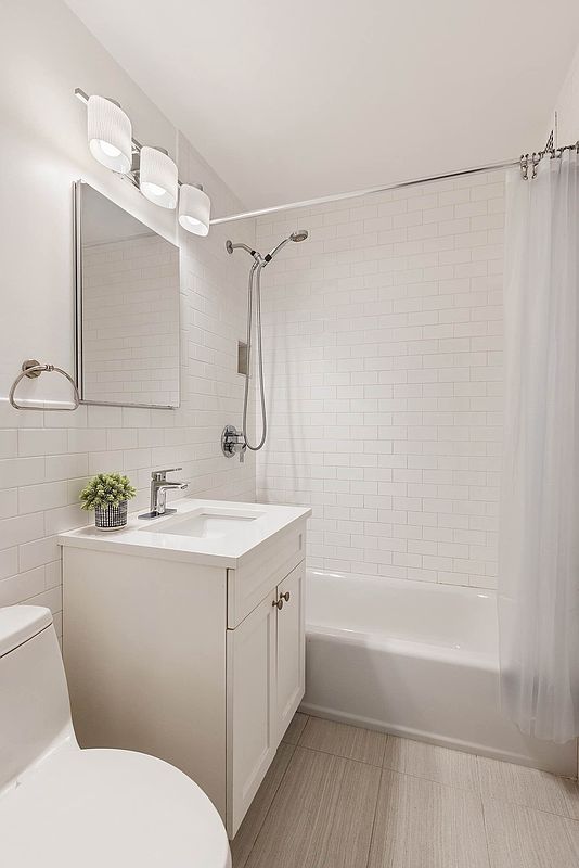 75 Henry Street 5-J