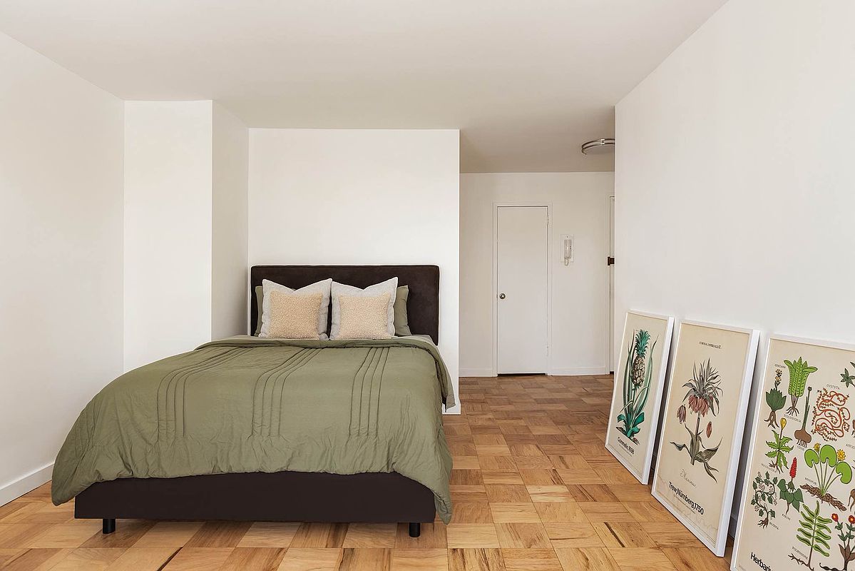 75 Henry Street 5-J