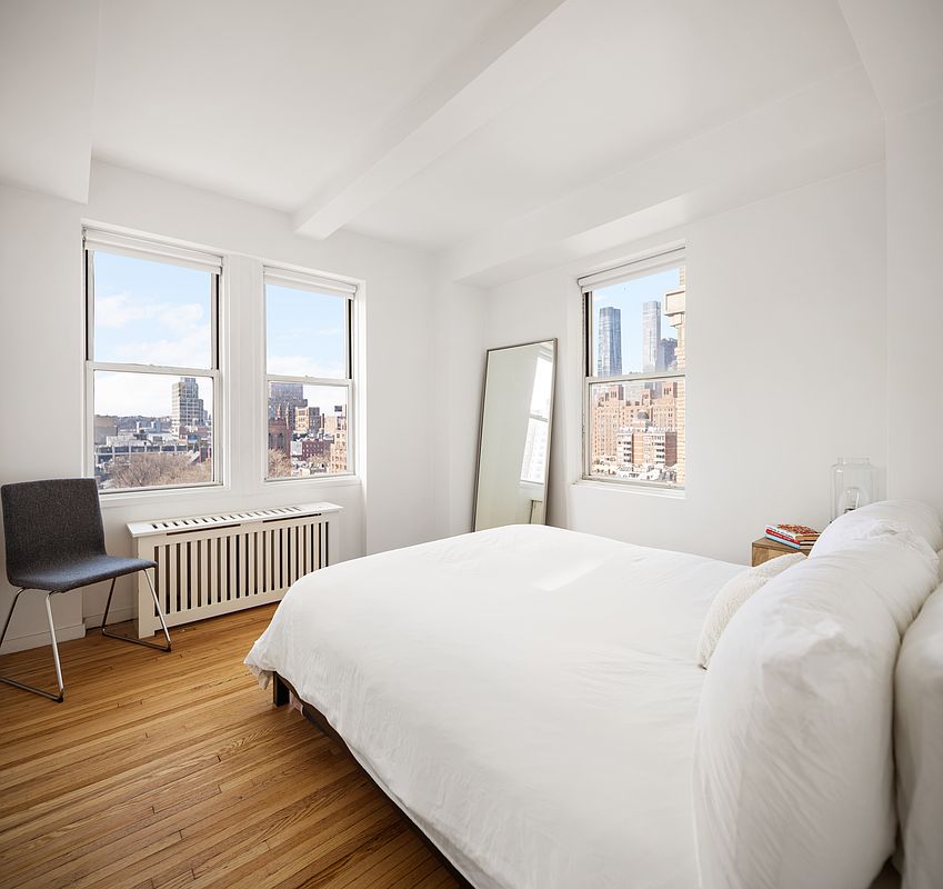 365 W 20th Street 14-E