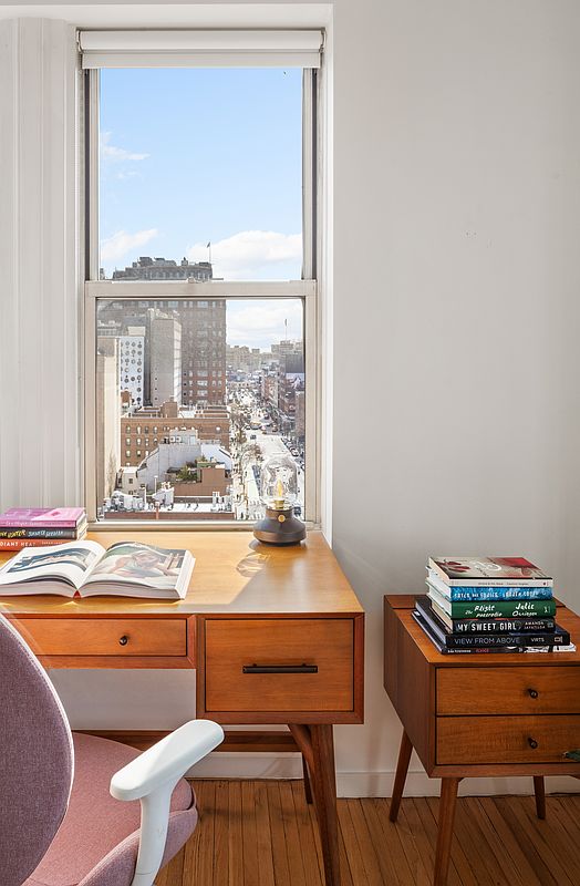 365 W 20th Street 14-E