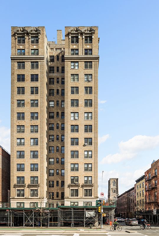 365 W 20th Street 14-E