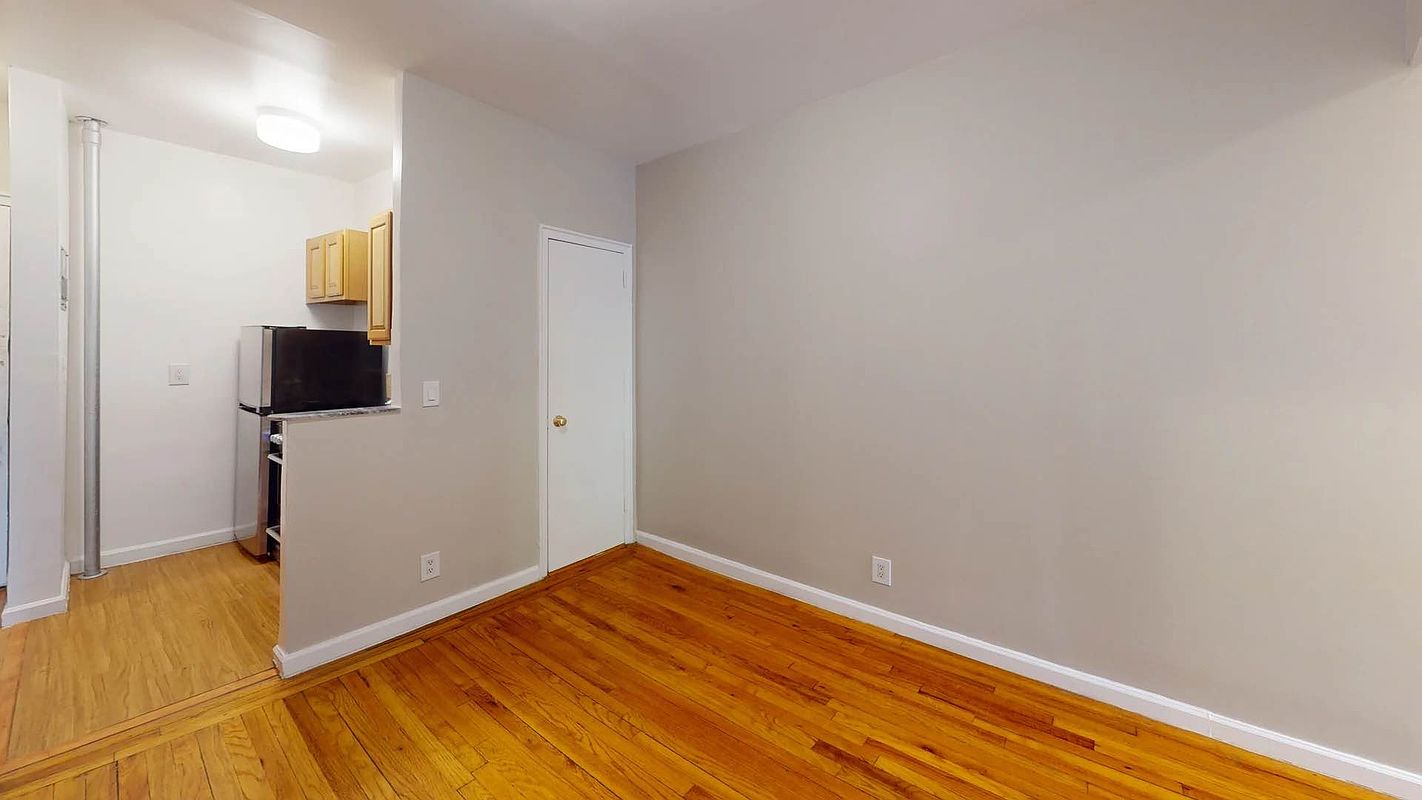 166 W 83rd Street 2-C