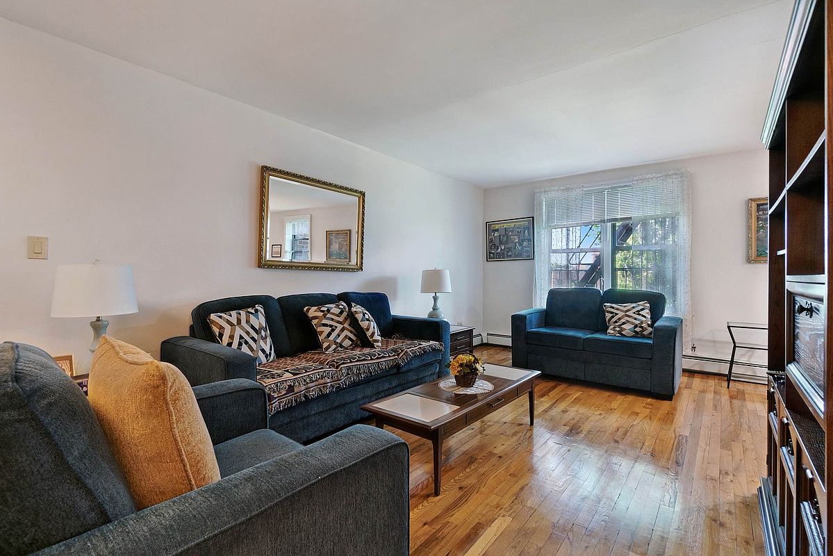 1130 Stadium Avenue 4-E