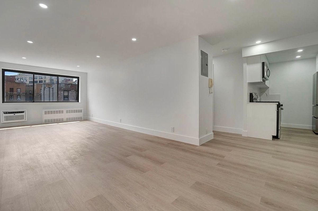 85 8th Avenue 5-E