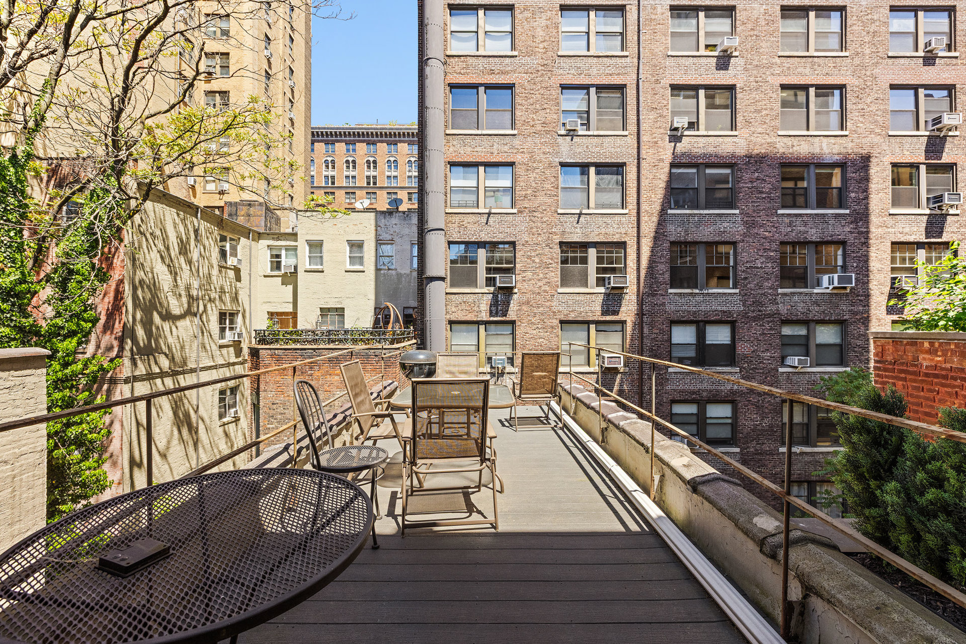 37 W 71ST Street TH