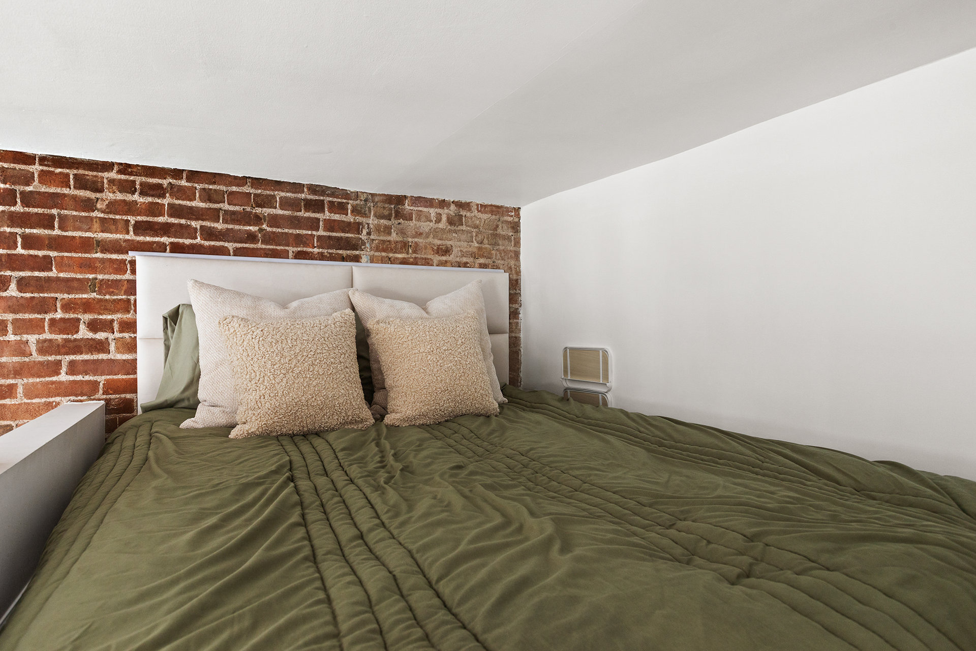 252 W 20TH Street 1C
